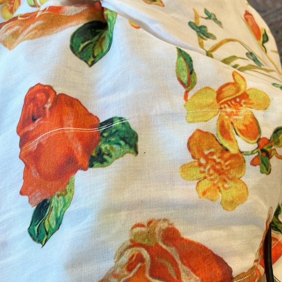 Agua Bendita Larissa floral print romper with plunging neckline Size Medium NWT - Picture 14 of 14